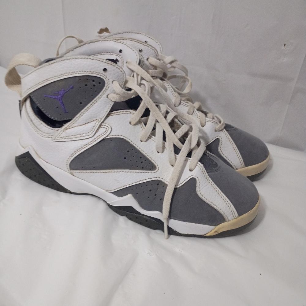 NIKE AIR JORDAN Youth Sneakers Size 6.5 Gray White 7 Retro Flint/DJ2777-210